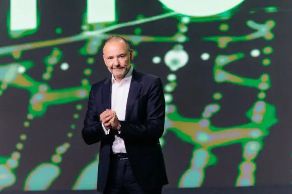 Schneider Electric Innovation Summit. Firma ogłasza nowe współprace i innowacje