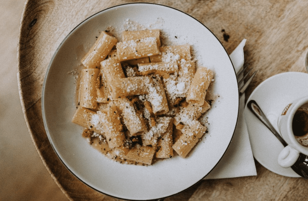 TOP restauracje Warszawa październik 2024. Tu warto się wybrać TOP restauracje Warszawa październik 2024. Tu warto się wybrać