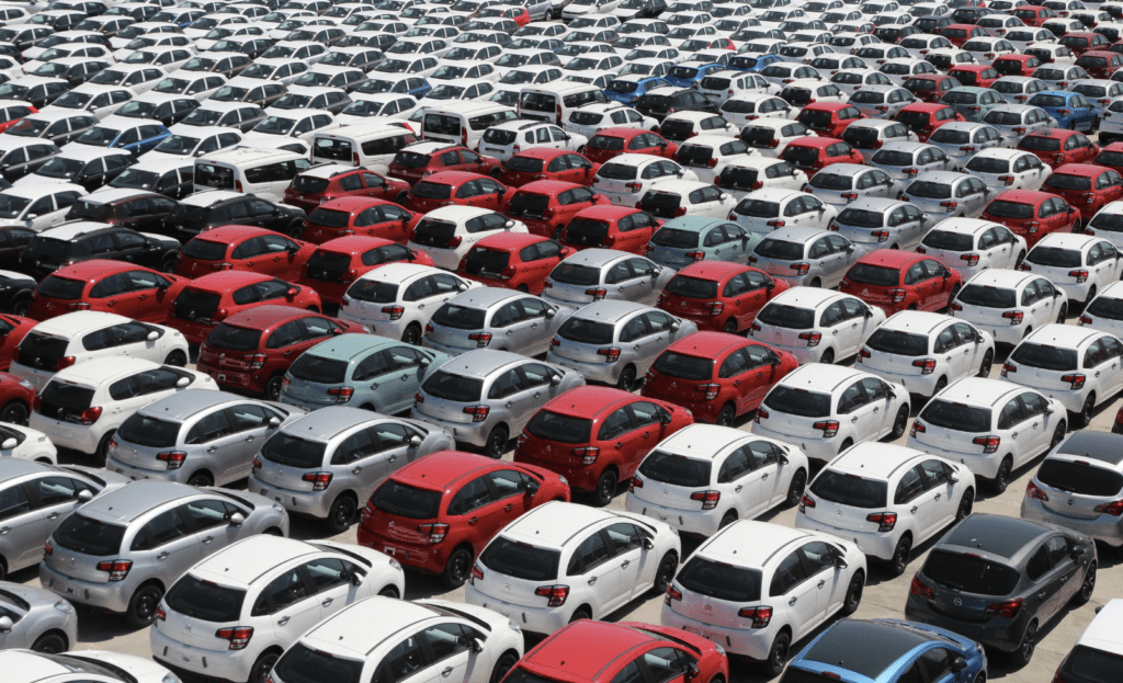 Długi w motoryzacji rosną na pełnym gazie. Branża jest winna ponad 1,4 mld zł