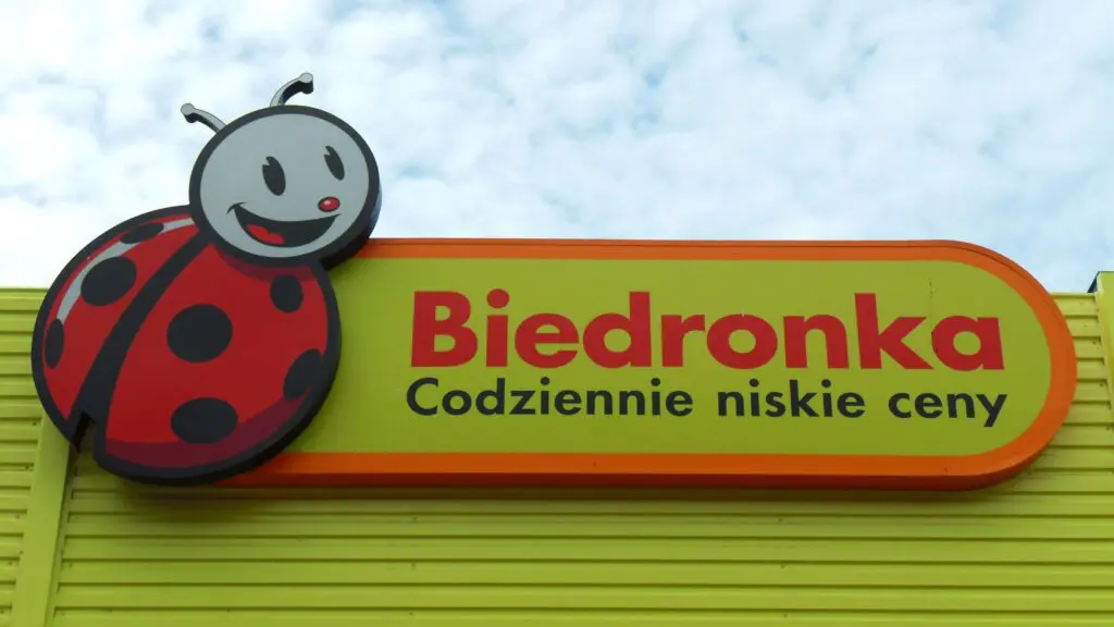 W jakich krajach jest Biedronka? Ekspansja popularnej sieci zaskakuje