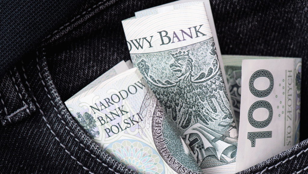 Jeden błąd w przelewie i kłopoty z fiskusem. Skarbówka bez litości dla przedsiębiorców