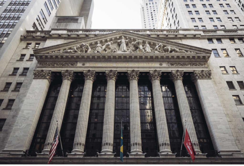 Euforia na Wall Street. Rozejm na Bliskim Wschodzie i słowa szefa Fed rozgrzały rynki