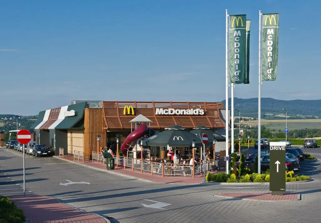 Ogromna kara dla McDonald’s Polska. Konsekwencje poniosła także jego agencja PR
