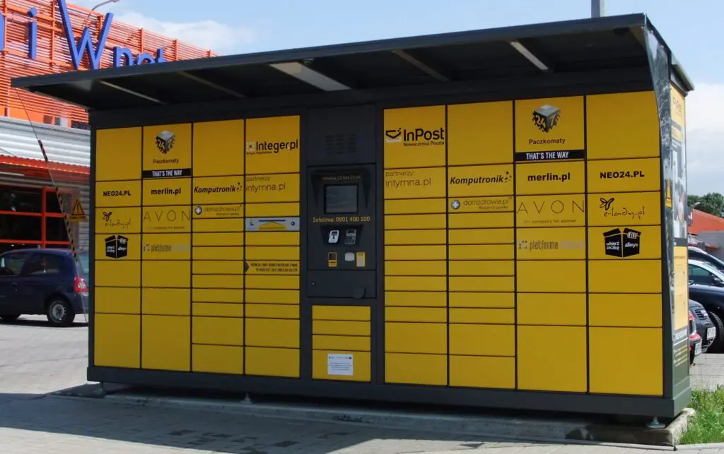 Do paczkomatu trafiła Hiszpania – InPost kupił Sending