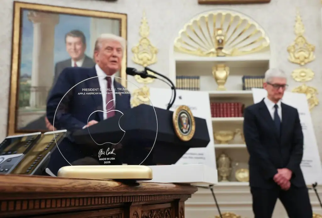 USA wprowadzają 100 proc. cła na chipy. Apple i inni szukają ratunku