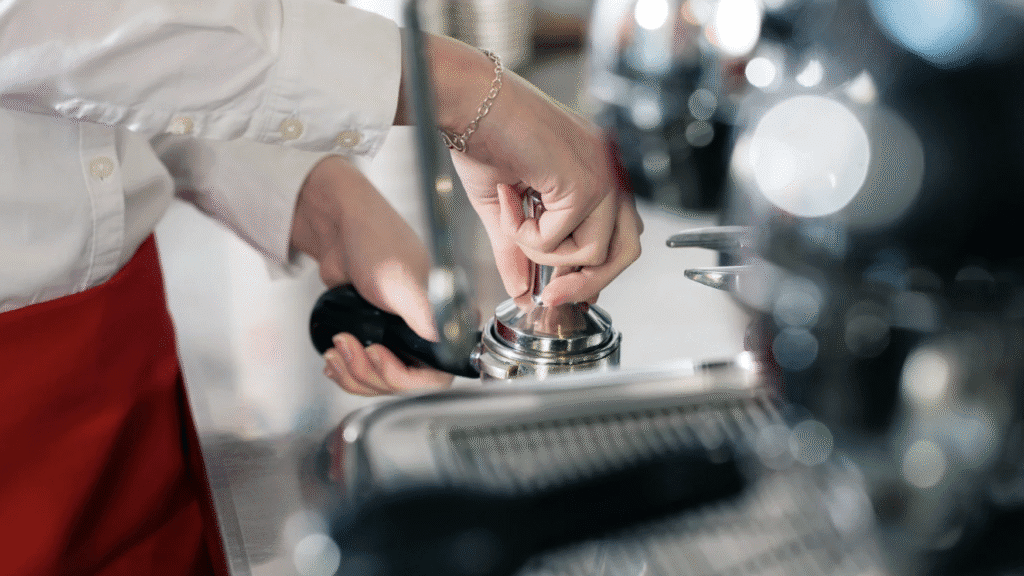 Letnie ożywienie w sektorze HoReCa – lipiec z poprawą nastrojów