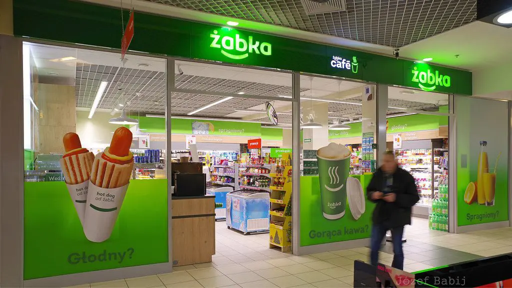 Historyczna decyzja Żabki. Będzie pierwsza dywidenda i tysiące nowych sklepów