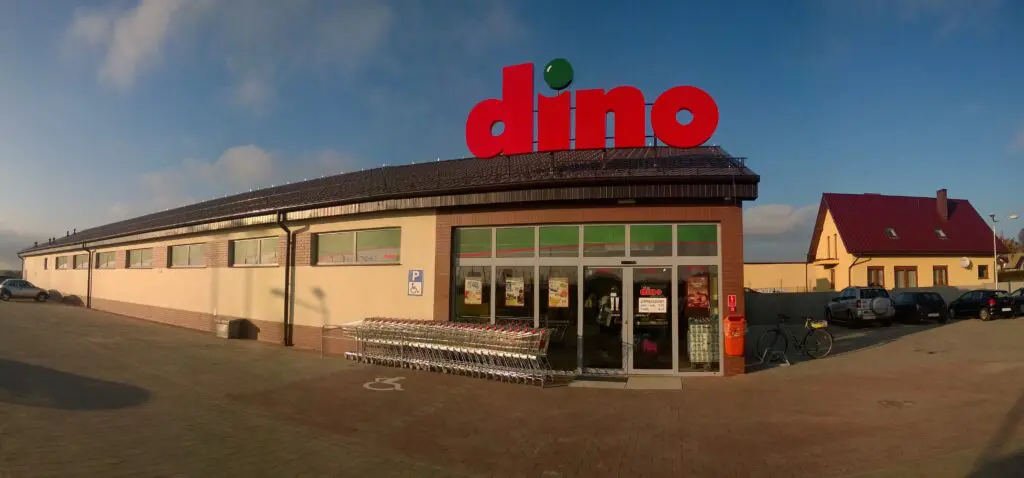 Spór w Dino wchodzi w kluczową fazę. Na stole podwyżki i etaty