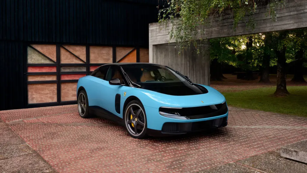 Pół miliona euro za luksusowego Priusa. Tak rynek przyjął elektryczne Ferrari