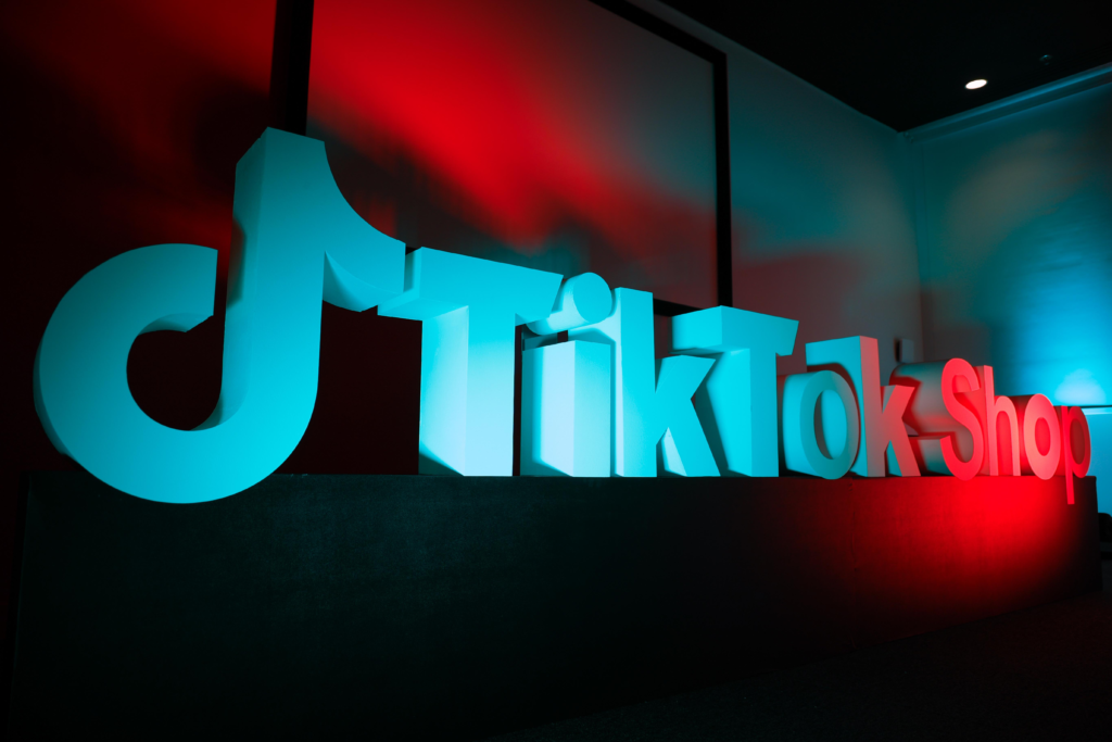 TikTok Shop rusza w Polsce. Tak będziesz robić zakupy w aplikacji