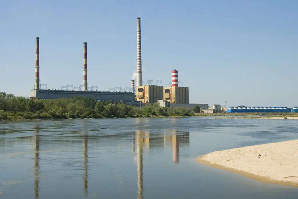 Czwarty taki przypadek w historii. Operator wezwał całą energetykę do mobilizacji