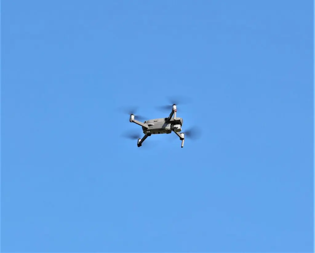 Rosyjski dron sam wybrał cel i zabił cywilów. W środku amerykańska technologia
