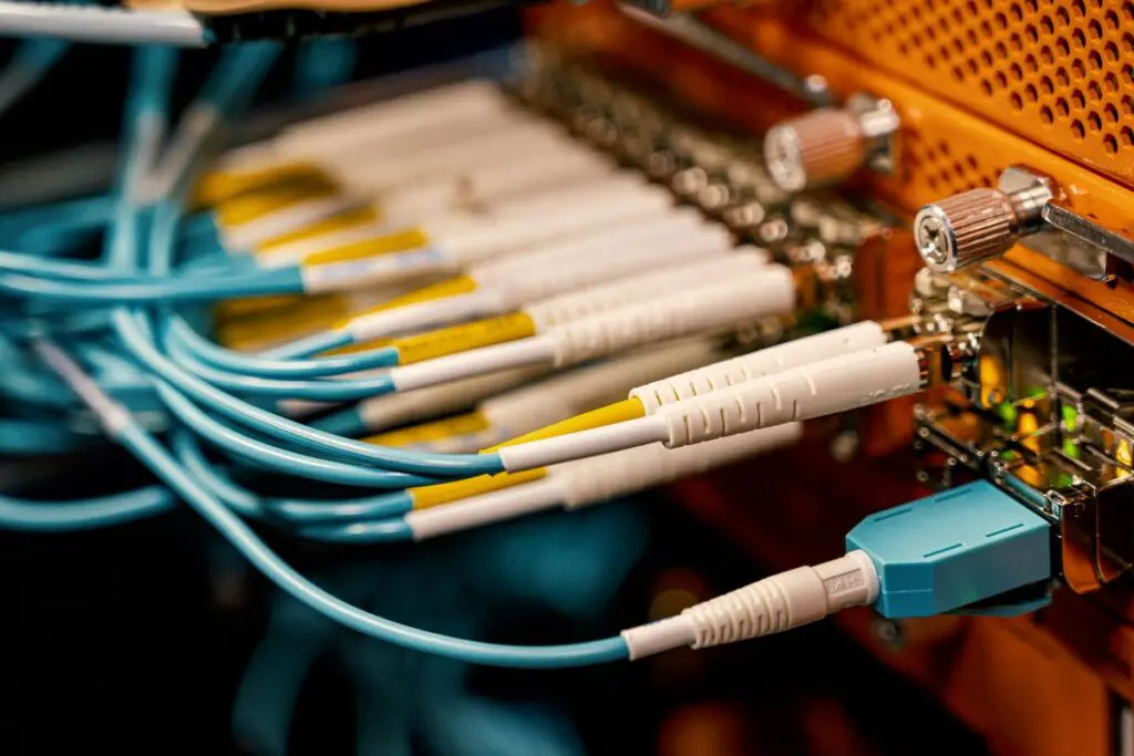 Deutsche Telekom kupuje dwie polskie firmy. Skala transakcji robi wrażenie