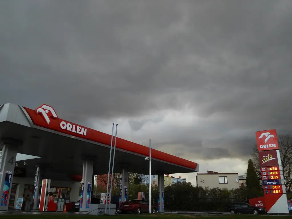 Orlen obniżył ceny paliw w hurcie. Diesel na stacjach wciąż kosztuje ponad 9 zł