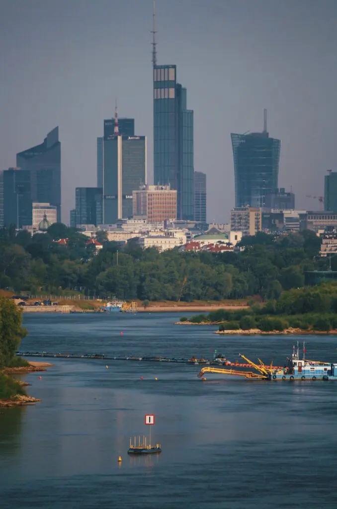 Bank Światowy poprawił prognozę dla Polski. W tle rewizja GUS w górę