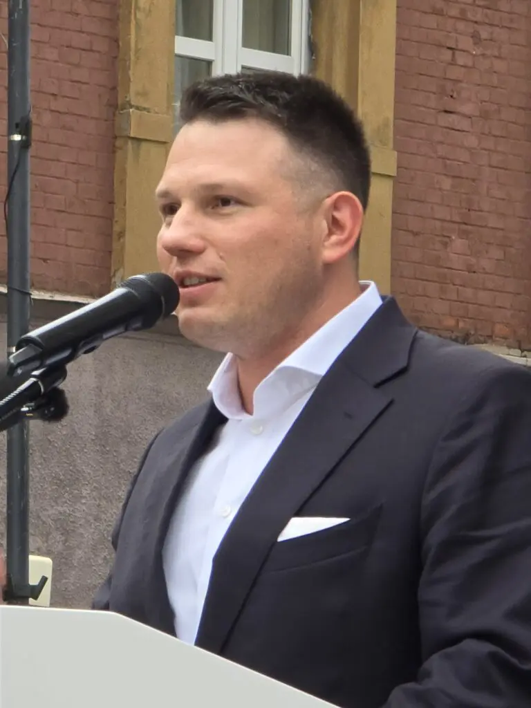 Akcje Mentzena mocno potaniały. Klientów ubyło o jedną czwartą