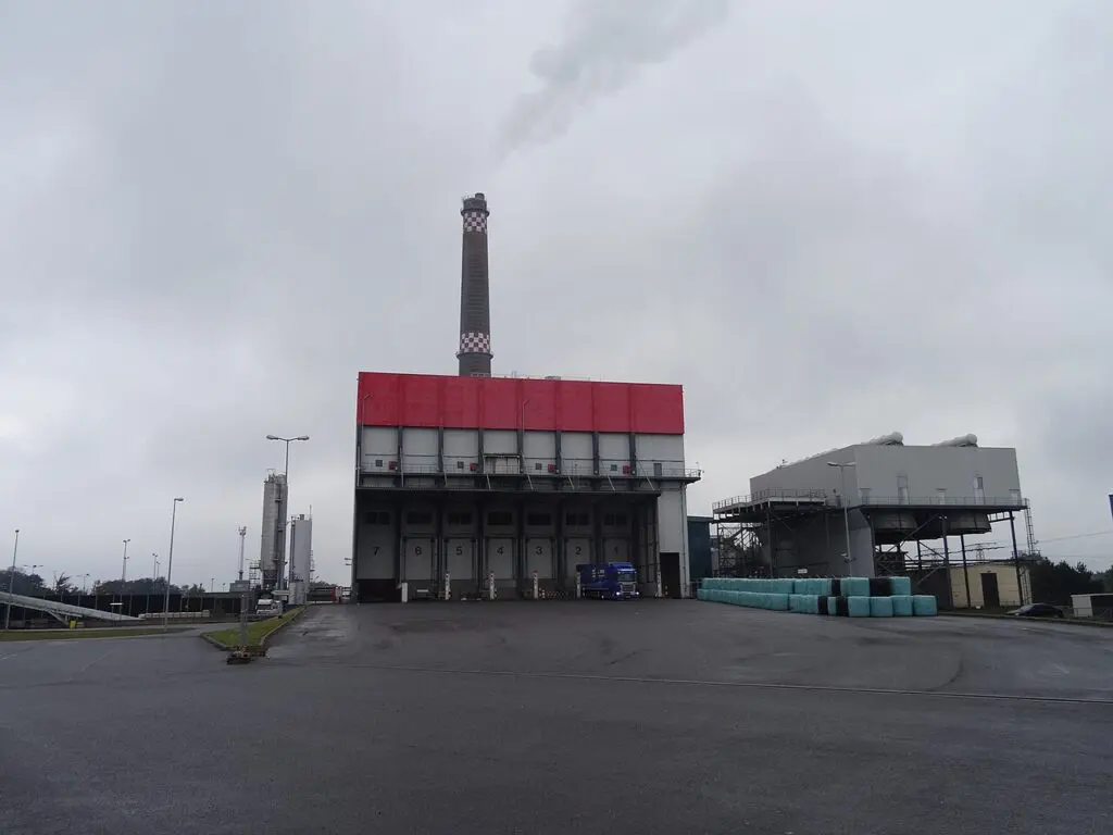 Ta spółka z GPW wygrała wyścig o spalarnię. Kontrakt za prawie 350 mln zł