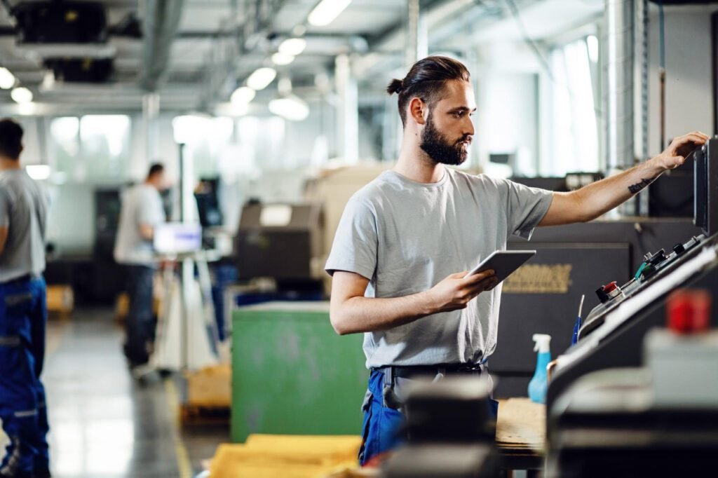 Jak wybrać system ERP dla firmy produkcyjnej? Jak wybrać system ERP dla firmy produkcyjnej?