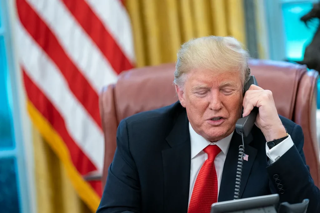 Pentagon był gotowy do ataku, a Trump zmienił decyzję. Kulisy rozejmu USA i Iranu