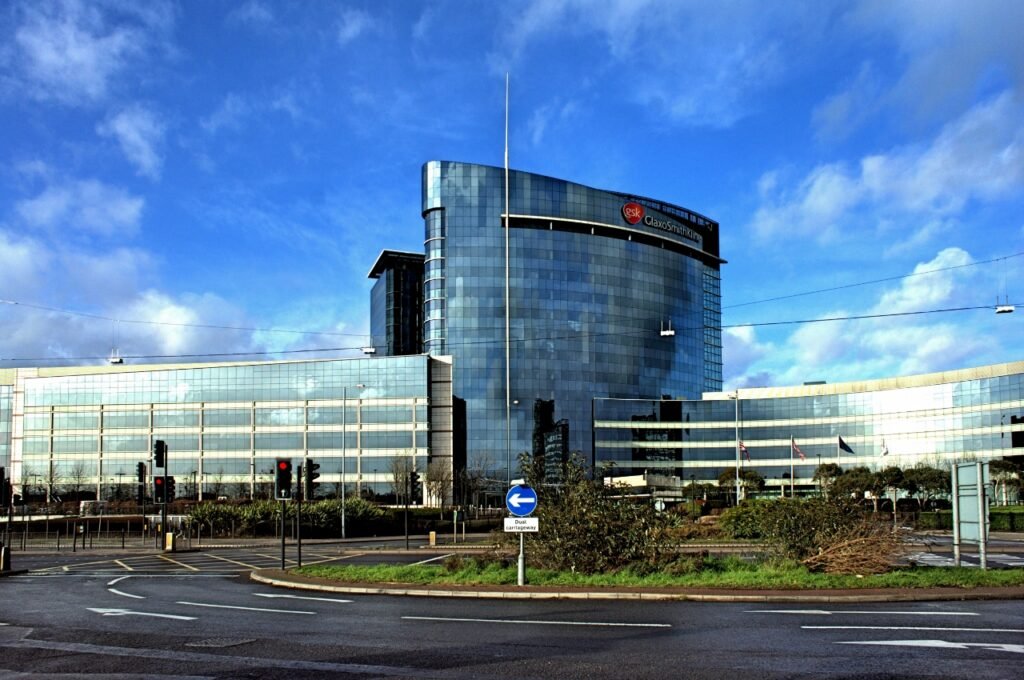 GSK zwalnia setki informatyków w Poznaniu. Ich zadania wyjadą na drugi koniec świata